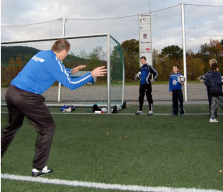 Per magne instruerer keepere